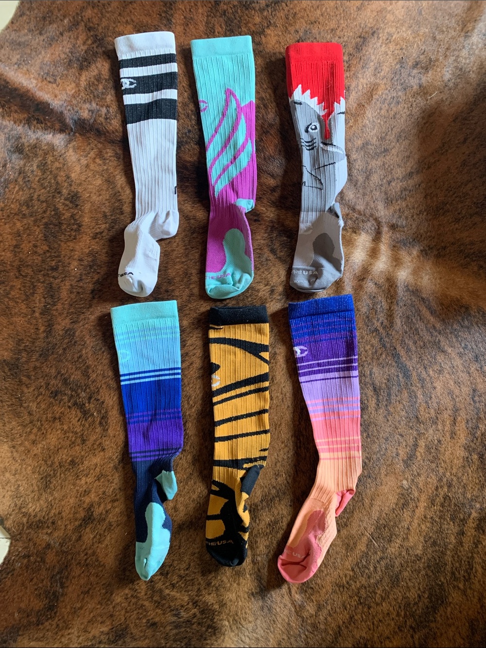6 PAIR OF PRO COMPRESSION SOCKS